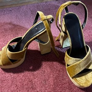 Forever21 chunky gold/yellow velvet high heel